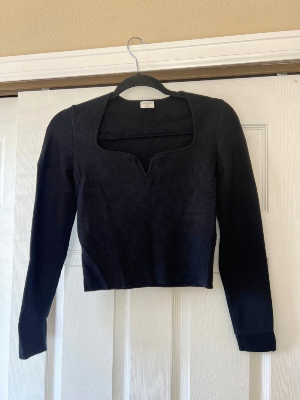 Abercrombie Black Knit Crop Sweater Square V Notch Neck Long Sleeve Size S